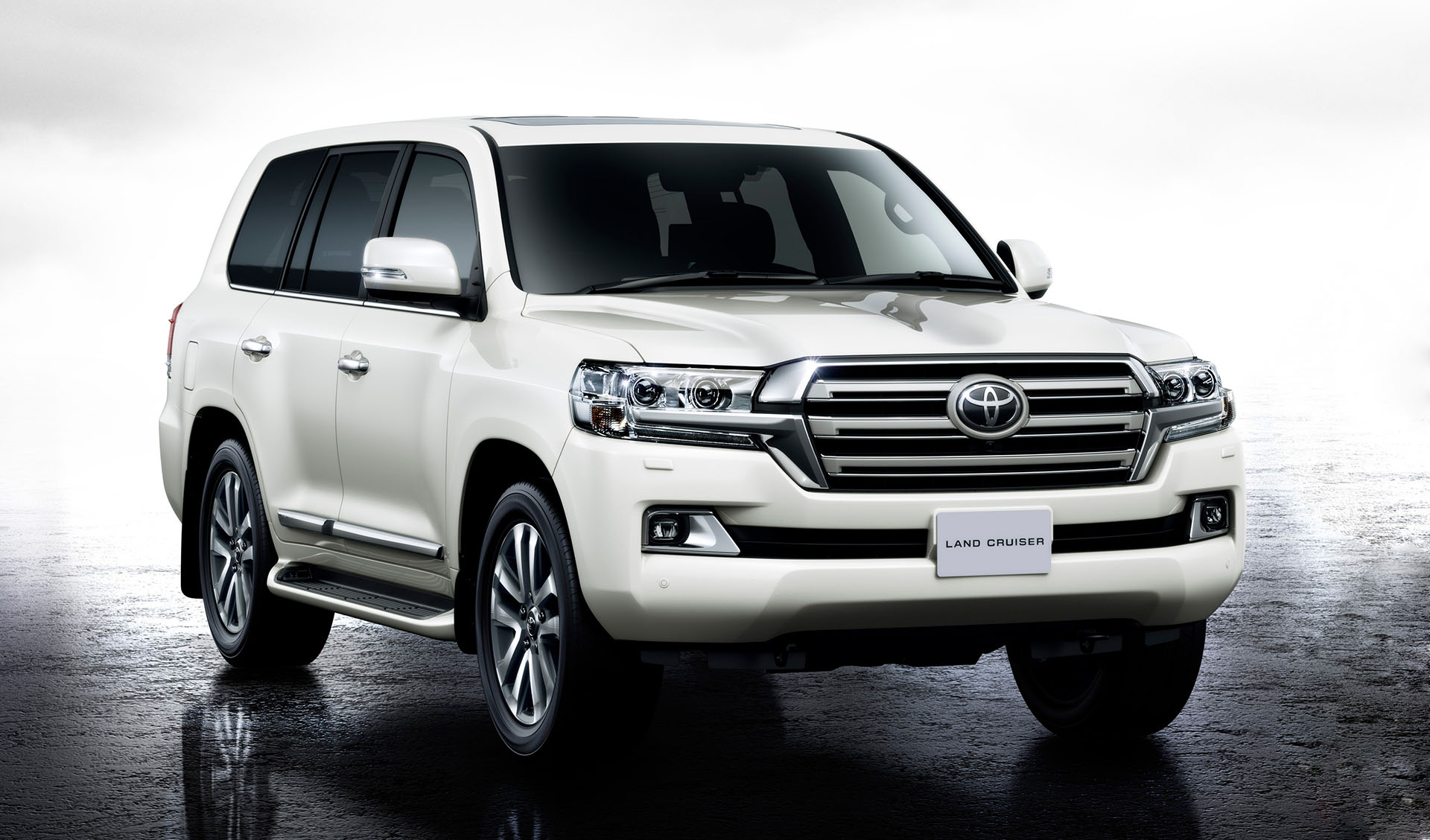 Land Cruiser 200 — 写真 1